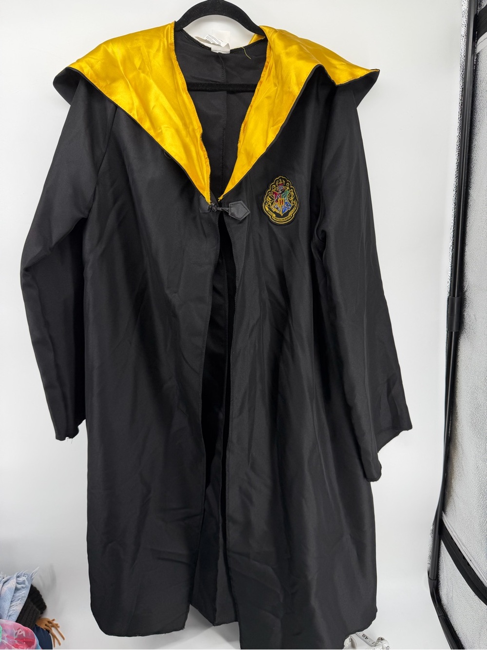 Official Harry Potter Hogwarts Hooded Robe Costume Adult L/XL Wizarding World